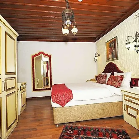 3 Gates Hotel 4*